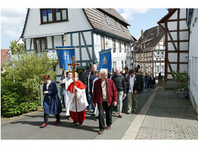 Bittprozession an Christi Himmelfahrt (Foto: Karl-Franz Thiede)